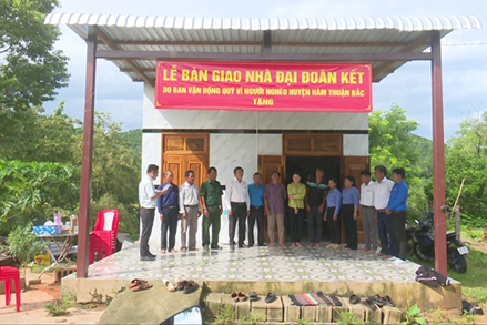 Bình Thuận: Bàn giao 7 căn nhà Đại đoàn kết cho hộ nghèo năm 2023
