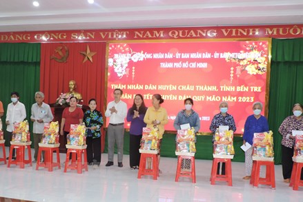 MTTQ các cấp tỉnh Bến Tre thi đua chào mừng đại hội MTTQ Việt Nam các cấp