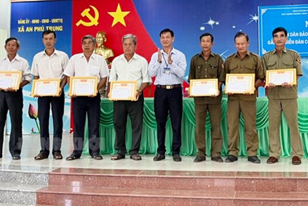 Ủy ban MTTQ Việt Nam xã An Phú Trung tích cực thực hiện các phong trào thi đua yêu nước 