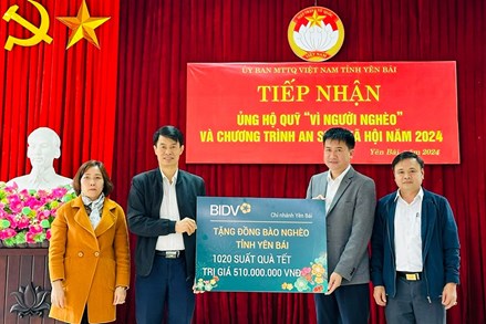 Ủy ban MTTQ tỉnh Yên Bái tiếp nhận 1.020 suất quà tết cho đồng bào nghèo 