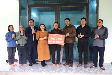 Lào Cai: Vận động hỗ trợ xây dựng 300 nhà 'Đại đoàn kết' cho hộ nghèo