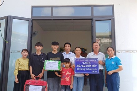 Gia Lai: MTTQ huyện Chư Prông đa dạng hình thức hỗ trợ hộ nghèo