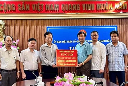 Ủy ban MTTQ tỉnh Thanh Hóa  tiếp nhận ủng hộ đồng bào bị thiệt hại do bão số 3