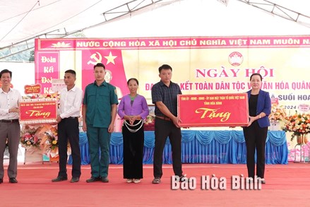 Ngày hội Đại đoàn kết toàn dân tộc khu dân cư Thung, xã Suối Hoa