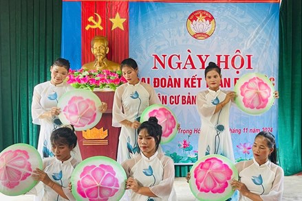 Quảng Bình: Bản đầu tiên tổ chức Ngày hội Đại đoàn kết toàn dân tộc