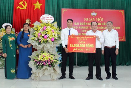 Ngày hội Đại đoàn kết toàn dân tộc tại thôn Lay, xã Trù Hựu, huyện Lục Ngạn, tỉnh Bắc Giang