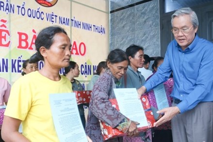 Ninh Thuận: Bàn giao 19 căn nhà Đại đoàn kết cho các hộ nghèo năm 2024