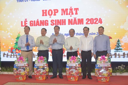 Bạc Liêu: Họp mặt Linh mục, Mục sư nhân dịp Lễ Giáng sinh năm 2024