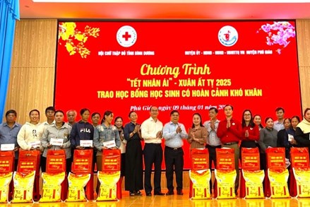 MTTQ huyện Phú Giáo: Chăm lo, đảm bảo hộ nghèo nào cũng có Tết đầy đủ