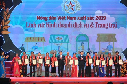 Vinh danh 63 nông dân Việt Nam xuất sắc năm 2019