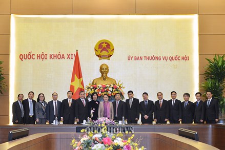Chủ tịch Quốc hội tiếp các Đại sứ, Trưởng cơ quan đại diện Việt Nam ở nước ngoài