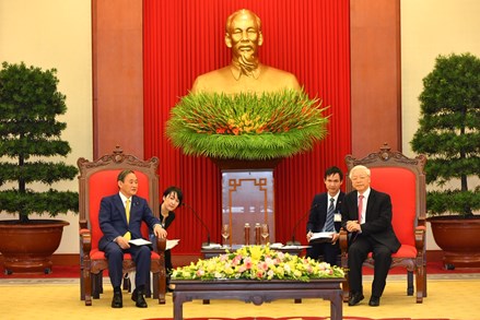 Tổng Bí thư, Chủ tịch nước Nguyễn Phú Trọng tiếp Thủ tướng Nhật Bản Suga Yoshihide