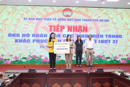 Hà Nội tiếp nhận hơn 14 tỷ đồng ủng hộ đồng bào miền Trung 