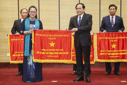 Chủ tịch Trần Thanh Mẫn dự Lễ phát động đợt thi đua cao điểm tổ chức thành công bầu cử đại biểu Quốc hội và HĐND các cấp