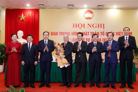 Ông Đỗ Văn Chiến giữ chức Chủ tịch UBTƯ MTTQ Việt Nam