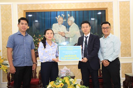 MTTQ thành phố Hồ Chí Minh tiếp nhận ủng hộ công tác phòng, chống dịch Covid-19 