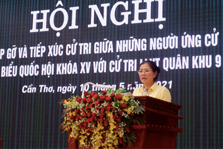 Phó Chủ tịch Trương Thị Ngọc Ánh tiếp xúc cử tri lực lượng vũ trang Quân khu 9