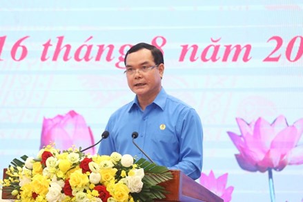 Giai cấp công nhân, tổ chức công đoàn Việt Nam quyết tâm thực hiện thắng lợi Nghị quyết Đại hội XIII của Đảng