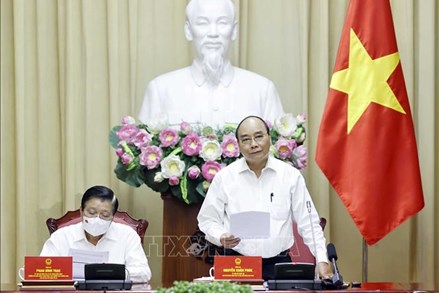Chủ tịch nước Nguyễn Xuân Phúc: Nghiên cứu về Nhà nước pháp quyền phải sát thực tiễn hơn