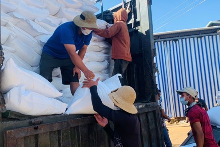 Xuất cấp hơn 1.847 tấn gạo hỗ trợ người dân Quảng Nam và Quảng Ngãi 