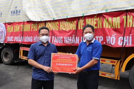 Thêm nhiều nhu yếu phẩm từ nhân dân thành phố Hải Phòng hỗ trợ thành phố Hồ Chí Minh chống dịch