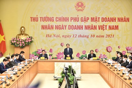 Thủ tướng Phạm Minh Chính gặp mặt doanh nhân nhân Ngày Doanh nhân Việt Nam