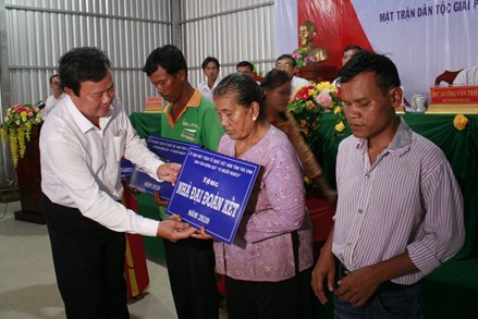 Trà Vinh: Hoạt động kỷ niệm Ngày truyền thống MTTQ Việt Nam trong điều kiện an toàn phòng, chống dịch bệnh Covid-19