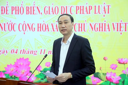 UBTƯ MTTQ Việt Nam phổ biến một số nội dung liên quan đến giám sát cán bộ, đảng viên tại nơi cư trú và nơi làm việc