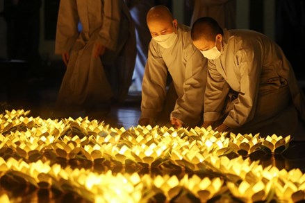 UBTƯ MTTQ Việt Nam đề nghị các tổ chức tôn giáo hưởng ứng lễ tưởng niệm đồng bào tử vong vì Covid-19