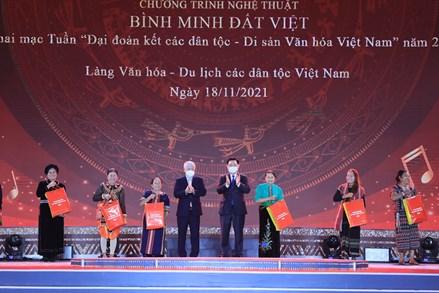 Khai mạc Tuần 'Đại đoàn kết dân tộc - Di sản văn hóa Việt Nam'