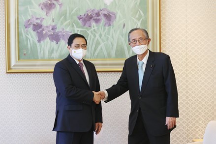 Nhật Bản hỗ trợ Việt Nam thêm 1,5 triệu liều vaccine trong chuyến thăm của Thủ tướng Phạm Minh Chính