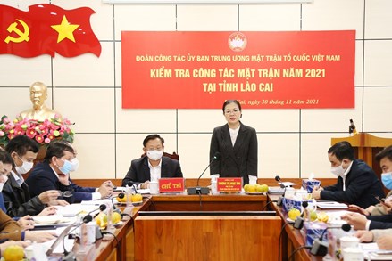 Phó Chủ tịch Trương Thị Ngọc Ánh kiểm tra công tác Mặt trận tại tỉnh Lào Cai 