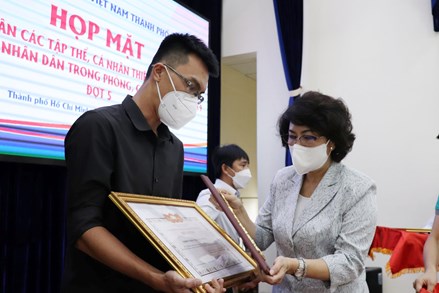 Tri ân các tổ chức thiện nguyện giúp thành phố Hồ Chí Minh phòng, chống dịch COVID-19