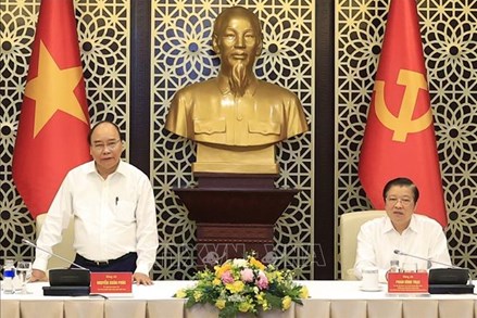 Xây dựng, hoàn thiện Nhà nước pháp quyền XHCN Việt Nam vì sự trường tồn của đất nước 