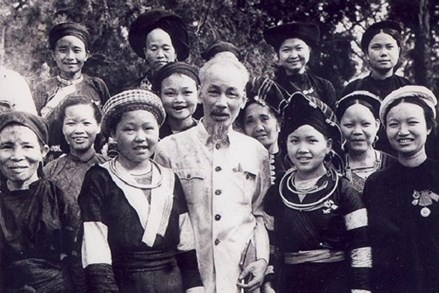 Ngày 25/4/1961 tại Đại hội Đại biểu Mặt trận Tổ quốc Việt Nam lần thứ II: Bác Hồ căn dặn “Đoàn kết, đoàn kết, đại đoàn kết”