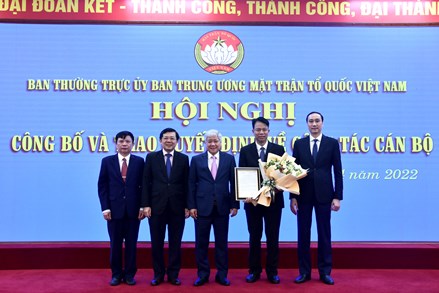 Ủy ban Trung ương MTTQ Việt Nam triển khai Quyết định về công tác cán bộ