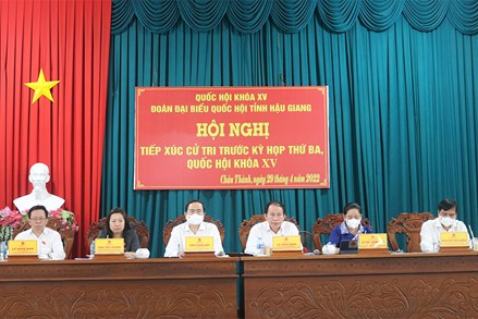 Lắng nghe ý kiến của cử tri huyện Châu Thành, tỉnh Hậu Giang