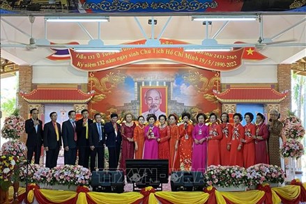 Tỉnh Nakhon Phanom (Thái Lan) long trọng kỷ niệm ngày sinh của Bác 