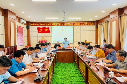 Phó Chủ tịch Nguyễn Hữu Dũng khảo sát tình hình thực hiện các chính sách về tài chính trong hệ thống MTTQ tỉnh Lào Cai