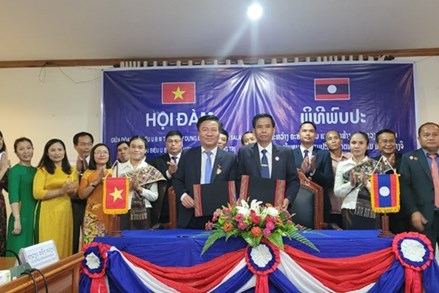 MTTQ tỉnh Quảng Trị thăm Ủy ban Mặt trận Lào XDĐN tỉnh Salavan, Lào