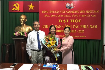 Phó Chủ tịch Trương Thị Ngọc Ánh dự Đại hội chi bộ Ban Công tác phía Nam