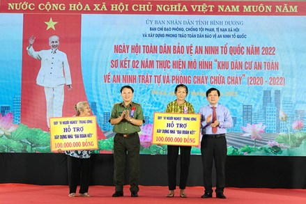 Phó Chủ tịch Nguyễn Hữu Dũng dự Ngày hội Toàn dân bảo vệ an ninh Tổ quốc tại tỉnh Bình Dương