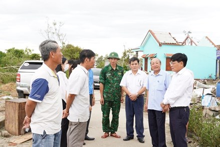 Thừa Thiên - Huế: Hỗ trợ người dân bị thiệt hại do bão số 4 gây ra