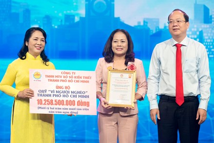 Thành phố Hồ Chí Minh: Hơn 40,3 tỷ đồng ủng hộ Quỹ “Vì người nghèo” 