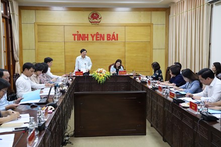 Phó Chủ tịch Nguyễn Hữu Dũng kiểm tra hoạt động vì sự tiến bộ của phụ nữ tại tỉnh Yên Bái