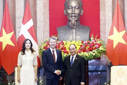 Chủ tịch nước Nguyễn Xuân Phúc tiếp Thái tử kế vị Đan Mạch 
