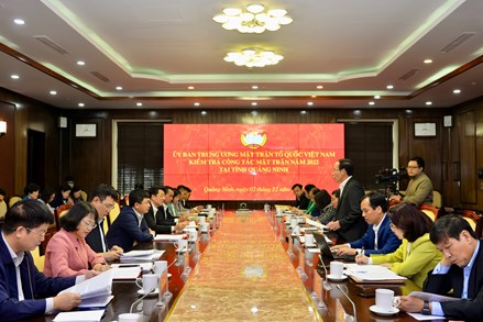 Phó Chủ tịch - Tổng Thư ký Lê Tiến Châu kiểm tra công tác Mặt trận năm 2022 tại tỉnh Quảng Ninh