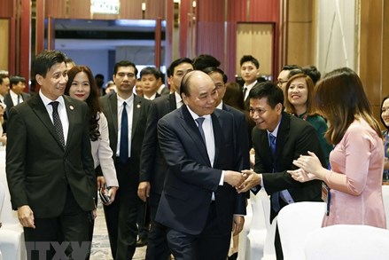 Chủ tịch nước Nguyễn Xuân Phúc gặp cộng đồng người Việt tại Indonesia