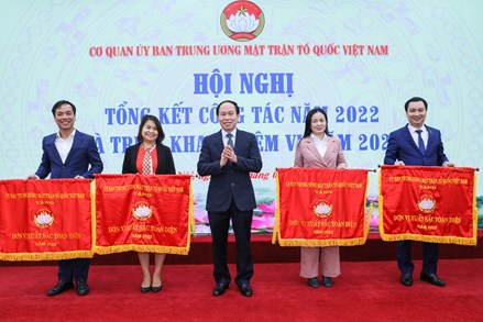 Cơ quan UBTƯ MTTQ Việt Nam tổ chức Hội nghị tổng kết công tác năm 2022 và Hội nghị cán bộ, công chức viên chức năm 2023