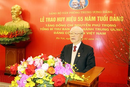 Toàn văn bài phát biểu của Tổng Bí thư Nguyễn Phú Trọng tại Lễ trao Huy hiệu 55 năm tuổi Đảng 